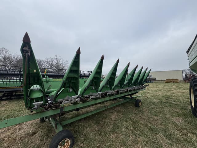 Image of John Deere 608C equipment image 4