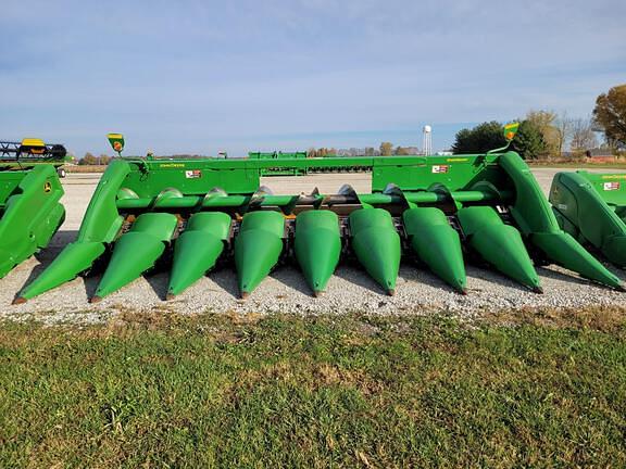 Image of John Deere 608C equipment image 1