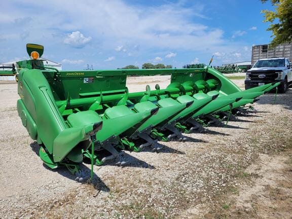 Main image John Deere 608C