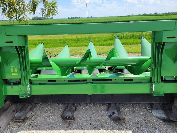 Image of John Deere 608C equipment image 3
