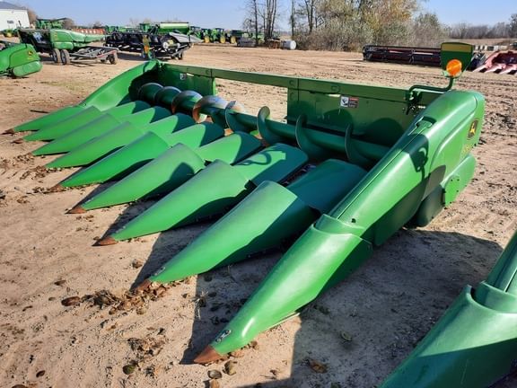 Main image John Deere 608C