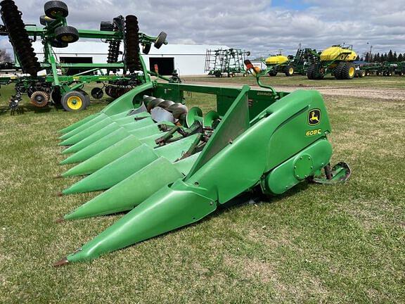 Image of John Deere 608C equipment image 1