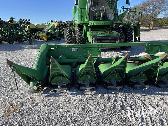 Image of John Deere 608C equipment image 4