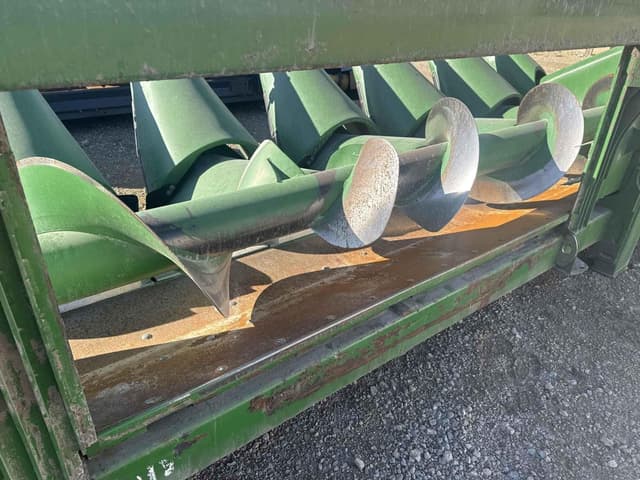 Image of John Deere 608C equipment image 4