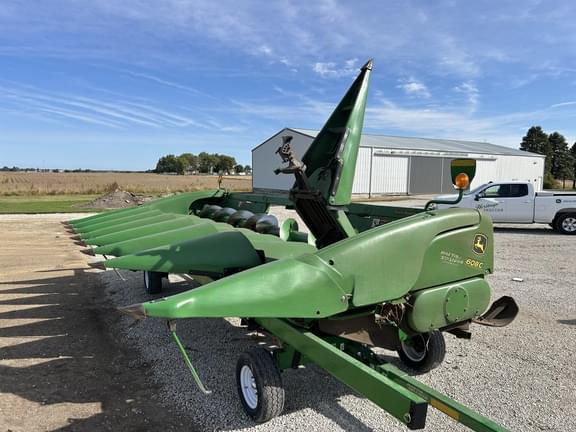 Image of John Deere 608C equipment image 1
