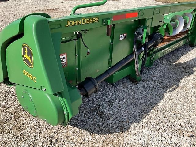 Image of John Deere 608C equipment image 2