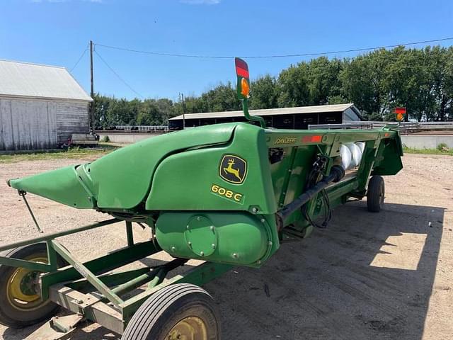 Image of John Deere 608C equipment image 3