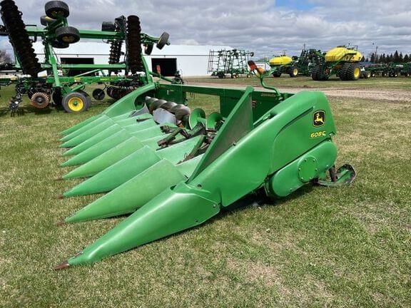 Image of John Deere 608C equipment image 1