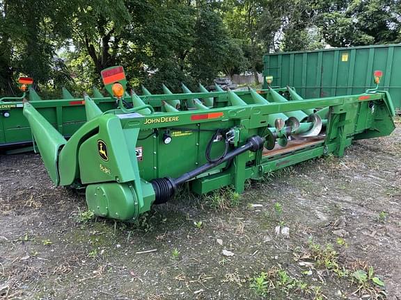 Image of John Deere 608C equipment image 2