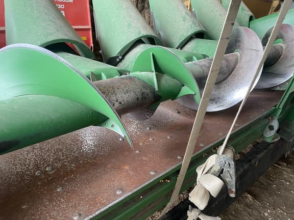 Image of John Deere 608C equipment image 3