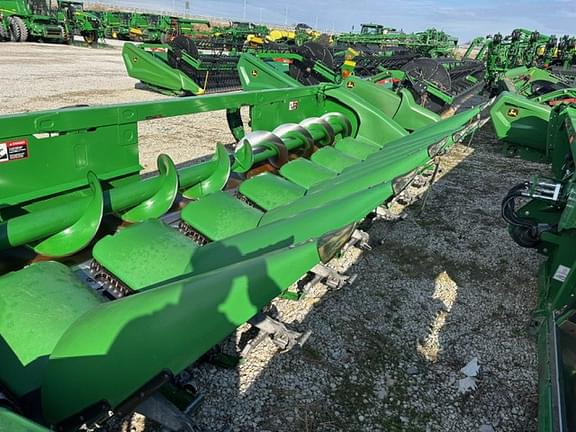 Image of John Deere 608C equipment image 1