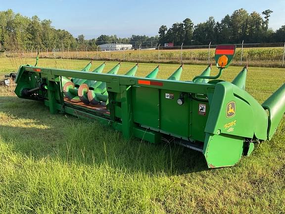 Image of John Deere 608C equipment image 4