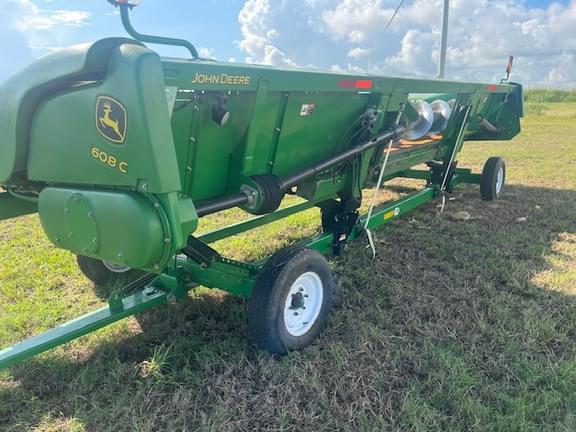 Image of John Deere 608C equipment image 3