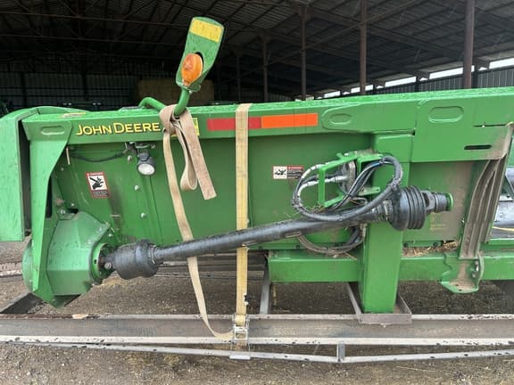 Image of John Deere 608C equipment image 4