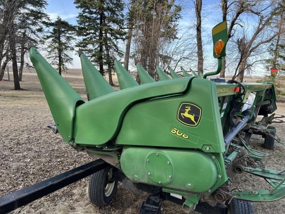 Image of John Deere 608C equipment image 2