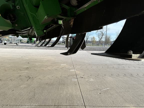 Image of John Deere 608C equipment image 1