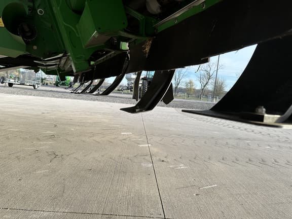 Image of John Deere 608C equipment image 3