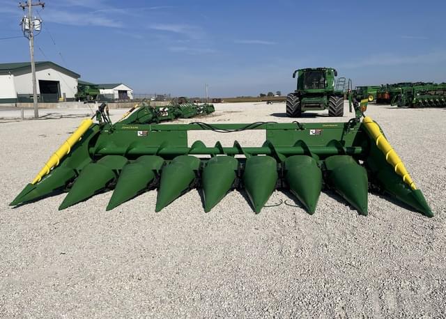 Image of John Deere 608C equipment image 1