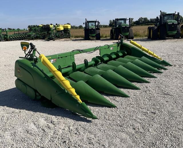 Image of John Deere 608C equipment image 2