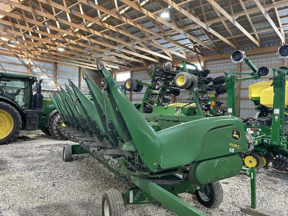 2014 John Deere 608C Equipment Image0
