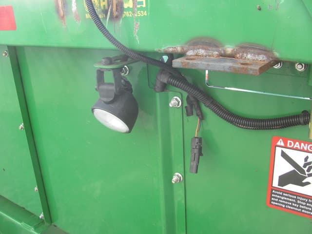 Image of John Deere 608C equipment image 2