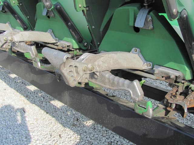Image of John Deere 608C equipment image 3