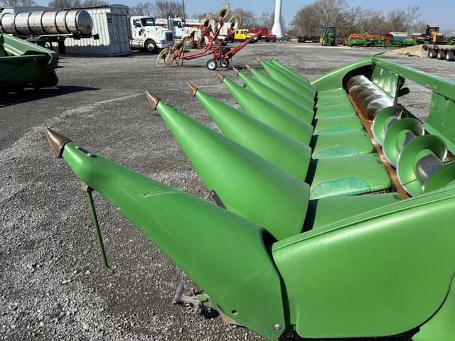 Image of John Deere 608C equipment image 4