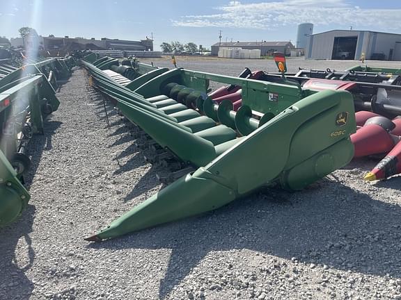 Image of John Deere 608C equipment image 1