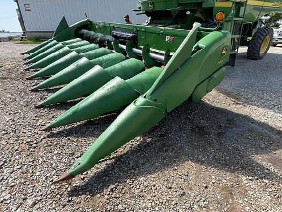 Image of John Deere 608C equipment image 2