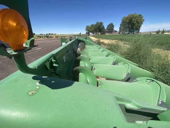 Image of John Deere 608C equipment image 3