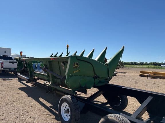 Image of John Deere 608C equipment image 4