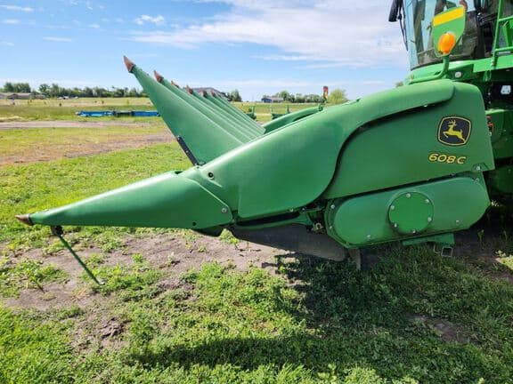 Image of John Deere 608C equipment image 2
