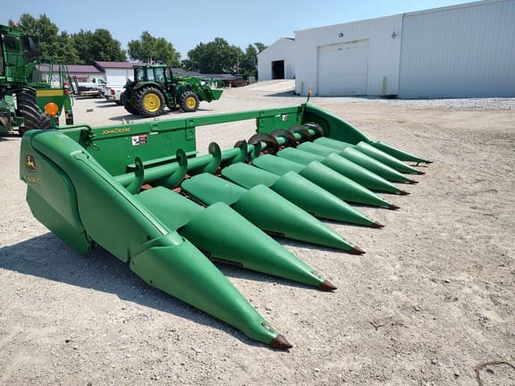 Main image John Deere 608C