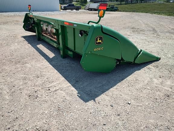 Image of John Deere 608C equipment image 3