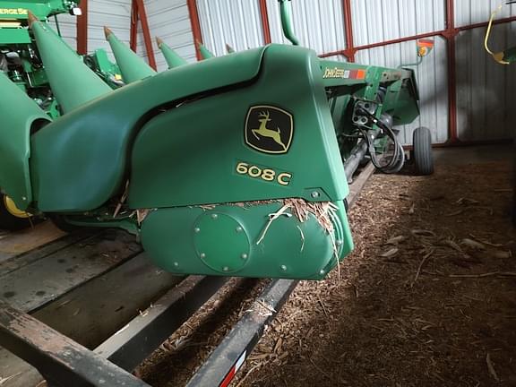 Image of John Deere 608C equipment image 2