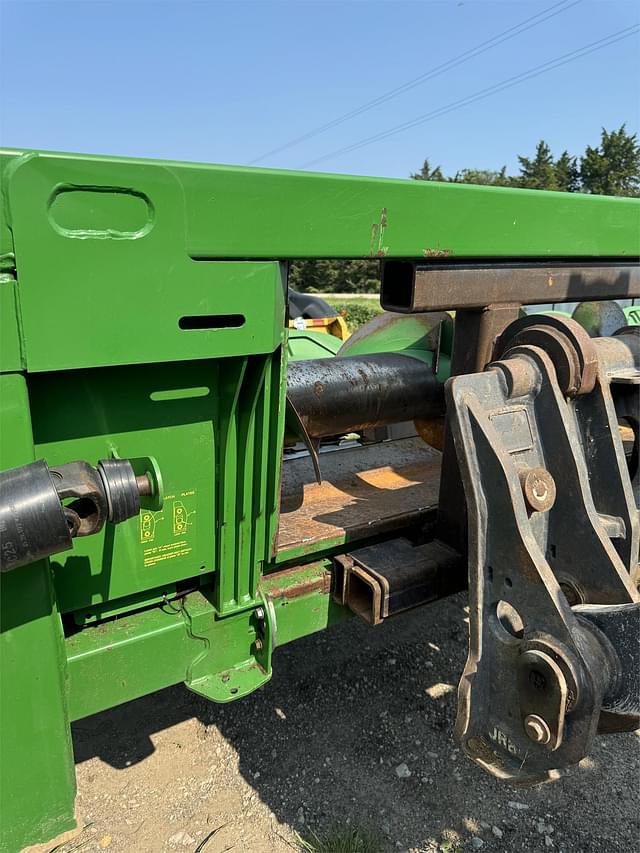 Image of John Deere 608C equipment image 2