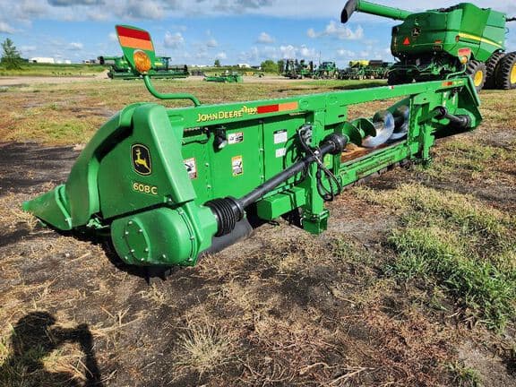 Image of John Deere 608C equipment image 3