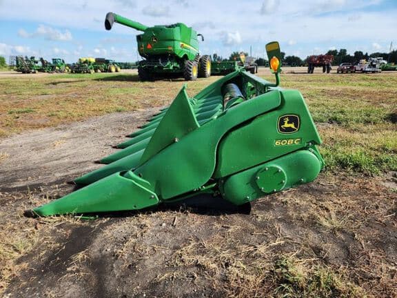 Image of John Deere 608C equipment image 1