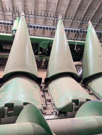 Image of John Deere 608C equipment image 1