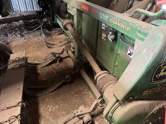 Image of John Deere 608C equipment image 2