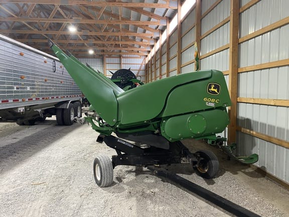 2014 John Deere 608C Equipment Image0