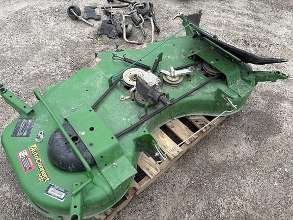 Image of John Deere 60D equipment image 3