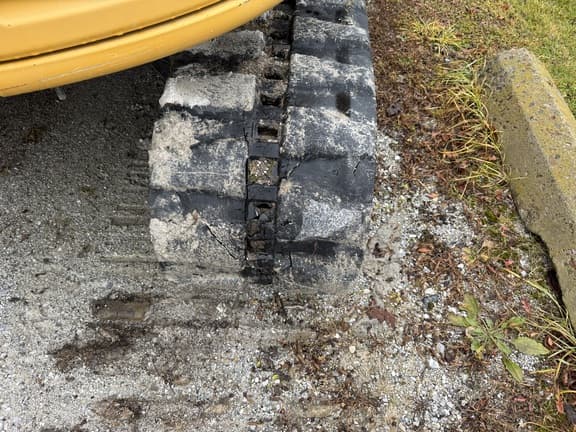 Image of John Deere 60G equipment image 2