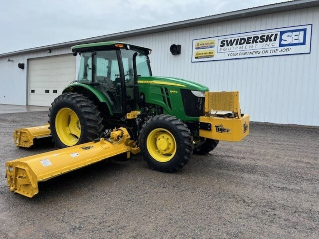 2014 John Deere 6105D Equipment Image0