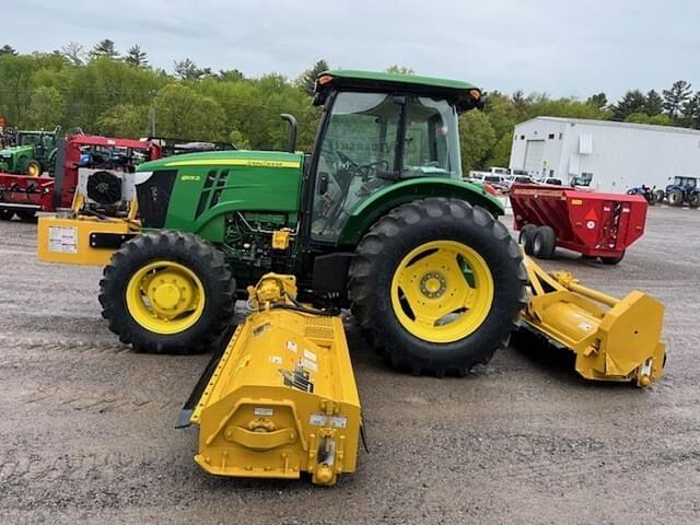 Image of John Deere 6105D equipment image 3