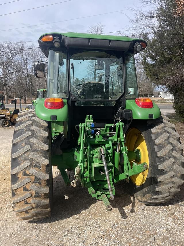 Image of John Deere 6105D equipment image 3