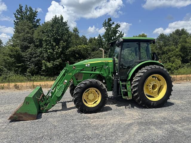 Image of John Deere 6105D equipment image 1