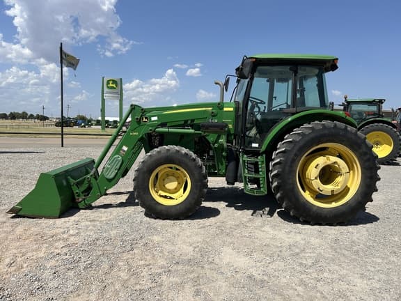 Image of John Deere 6105D equipment image 1