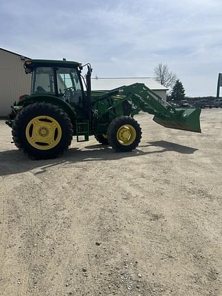 Image of John Deere 6105D equipment image 4