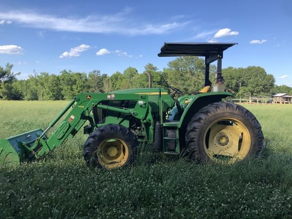 2014 John Deere 6105D Equipment Image0